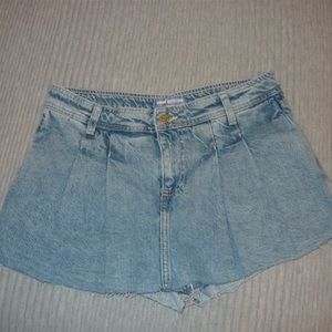Urban Outfitters skort